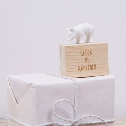 Glück im Kästchen "Glücksschwein"