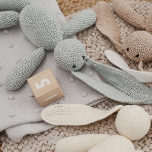 Gehäkeltes Baumwoll-Häschen