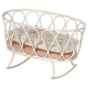 Wiege mit Schlafsack von Maileg (rosa) – Bild 2