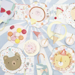 Gestanzte Figuren-Pappteller "Tier-Parade" von Meri Meri