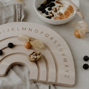 Frühstücksbrettchen Regenbogen "ABC" – Bild 4