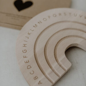 Frühstücksbrettchen Regenbogen "ABC" – Bild 5