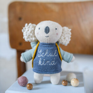 Koala "Schulkind" mit Shirt in blau (15 cm, mit Schulranzen)