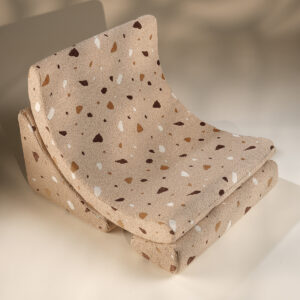 Moon Chair aus der Terrazzo Kollektion – Bild 2