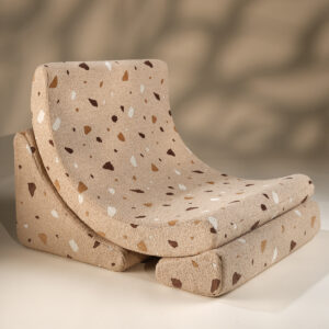 Moon Chair aus der Terrazzo Kollektion