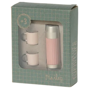 Thermoskanne und Tassen (Soft Coral) von Maileg – Bild 2