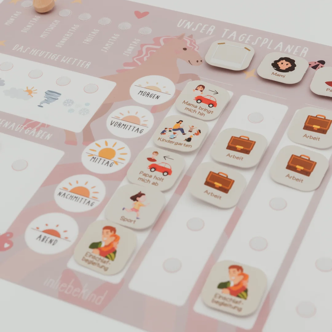 Familien-Tagesplaner_Einhorn_3_1080x Tagesplaner inkl. Symbolkärtchen von inliebekind – Bild 6