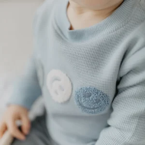 Longsleeve "Smileys" aus Waffle Piqué (clear blue) – Bild 6