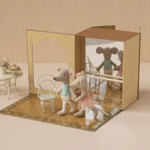 Ballettmäuse im Tanzstudio, Kleine Schwester und Kleiner Bruder – Bild 5