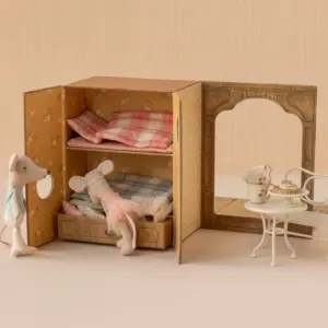 Ballettmäuse im Tanzstudio, Kleine Schwester und Kleiner Bruder – Bild 4