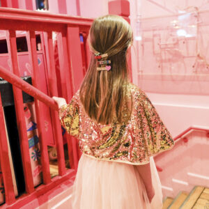 Gold Pailletten Cape von Rockahula – Bild 4