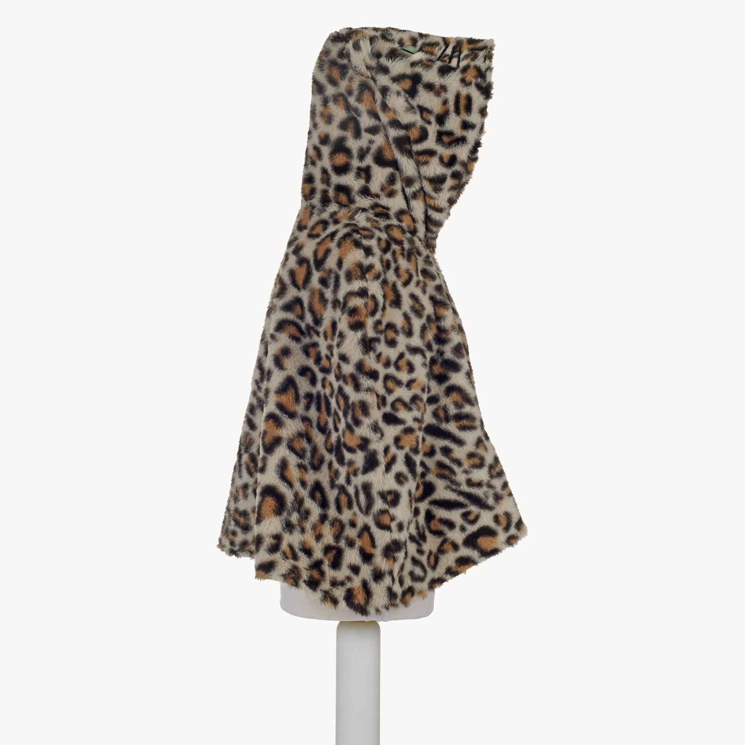 Leopard Dress Up Fluffy Cape 3 Leopard Kostüm Cape von Rockahula – Bild 4