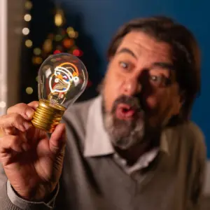 Deko Tischlampe in Glühbirnenform "Bulb Fiction" – Bild 3