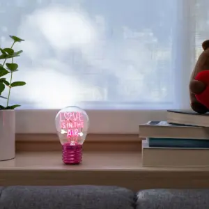 Deko Tischlampe in Glühbirnenform "Love is in the Air" – Bild 2