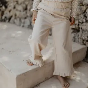 Weite Hose mit Volantsaum in Leinenoptik "Cappucino" – Bild 6