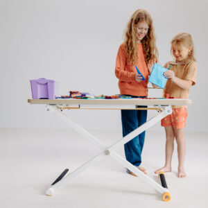 Höhenverstellbarer Kinderschreibtisch von poptop – Bild 6