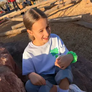 T-Shirt Schulkind, Graffiti Green – Bild 6