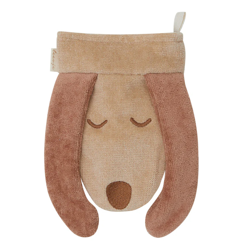 leevjeBilder5 Soft plush dog-shaped wash mitt with brown ears and a beige face, featuring a hanging loop at the top.