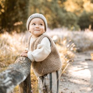 Merinowolle Weste für Babys | Essential Taupe – Ansicht 2